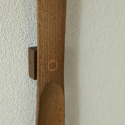 Wooden Long Handle Magnetic Shoehorn for Easy Use