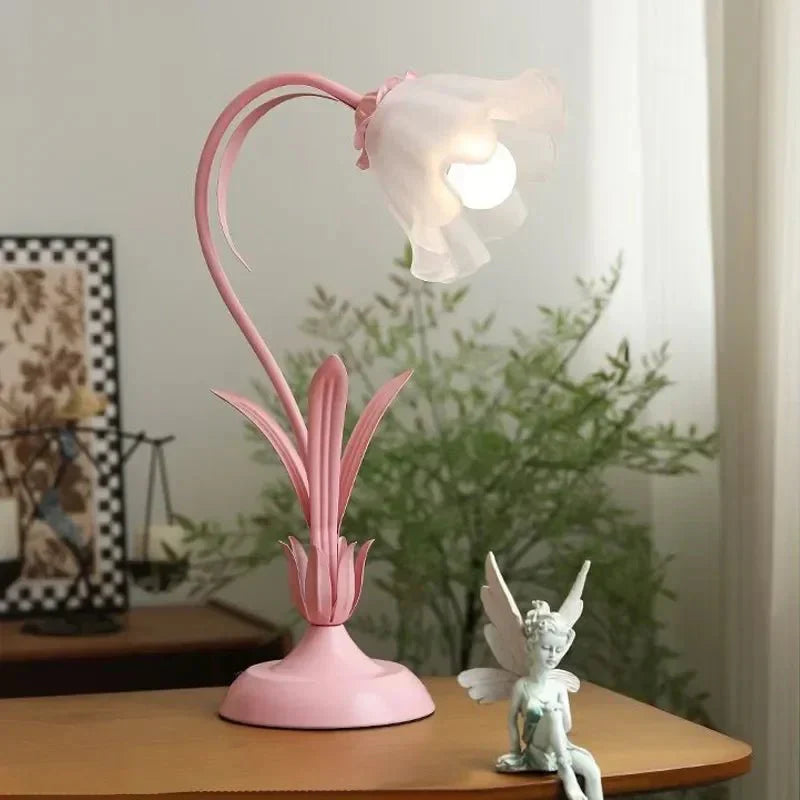 VintageStyle Flower Table Lamp for Bedroom or Living Room